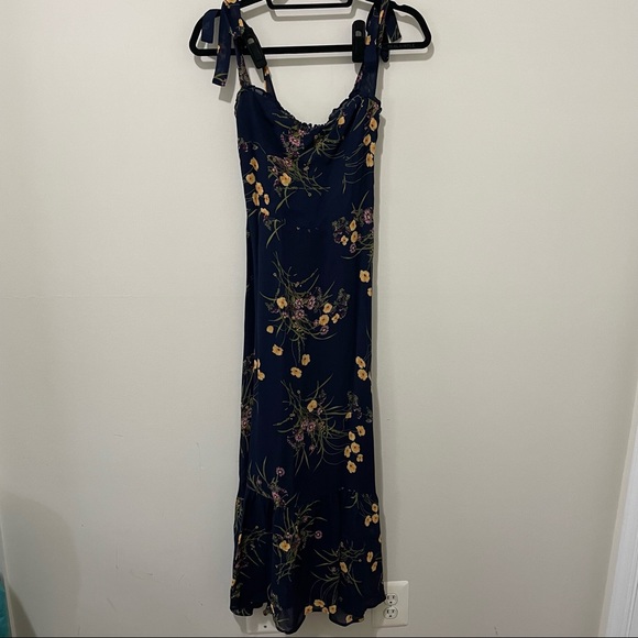 Reformation Nikita Dress in Mademoiselle - Picture 3 of 7